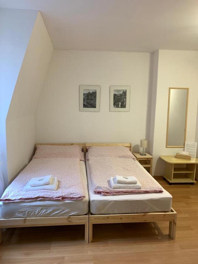 Pension Family Karlsbad Exterior foto