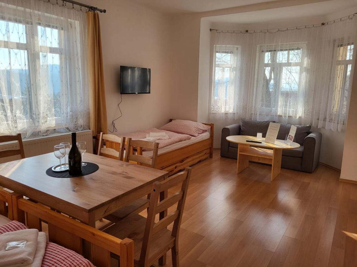 Pension Family Karlsbad Exterior foto